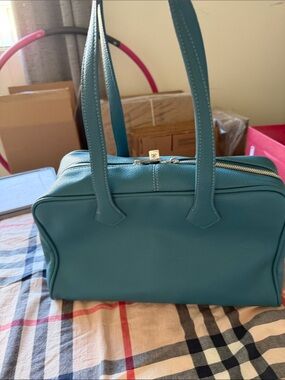 Teal Leather Tote Shoulder Bag - Stylish Everyday Carry